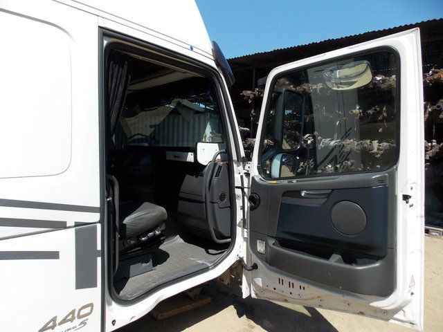 VOLVO Кабина, Globetrotter, № XF337697, фото 19