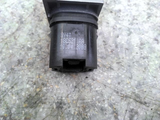 1559586 FORD Кнопка, № XF32005, фото 3
