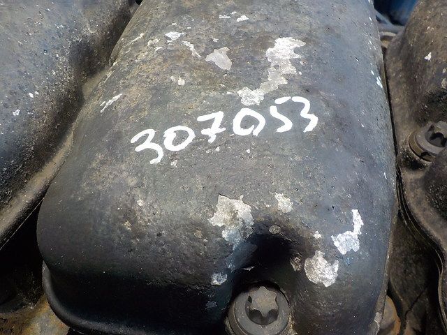 1725068 SCANIA Клапанная крышка, № XF307053, фото 1