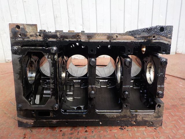 4897316 IVECO Блок двигателя, № XF63293, фото 6
