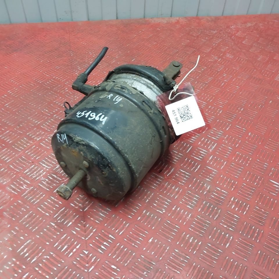 7420533192 RENAULT Энергоаккумулятор, № XF451964, фото 2