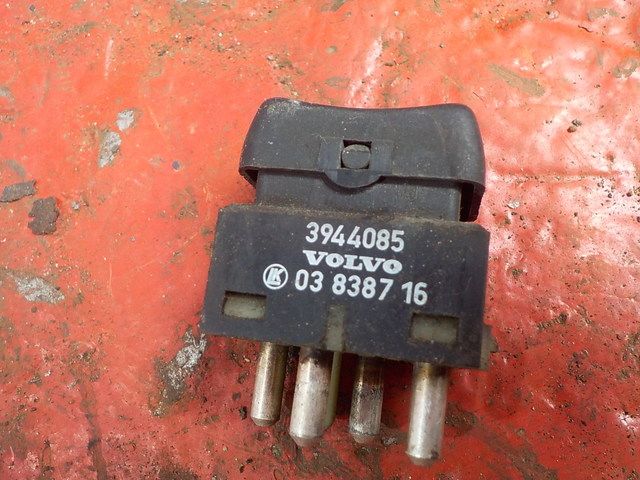 3944085 VOLVO Кнопка, № XF342436, фото 4