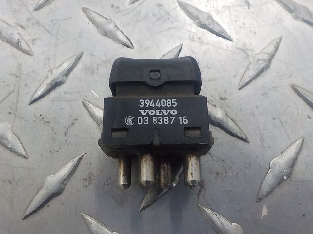 3944085 VOLVO Кнопка, № XF127026, фото 3