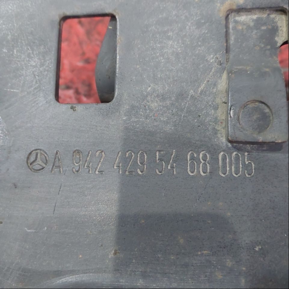 9424295468 MERCEDES Кронштейн осушителя, № XF432492, фото 4