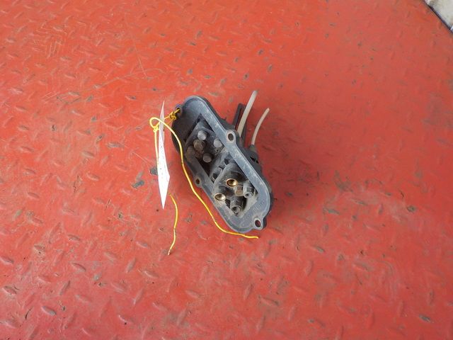 41211200 IVECO Распределитель пневматический, № XF170725, фото 1