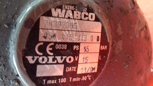 20392305 VOLVO Ресивер воздушный, № XF388777, фото 4