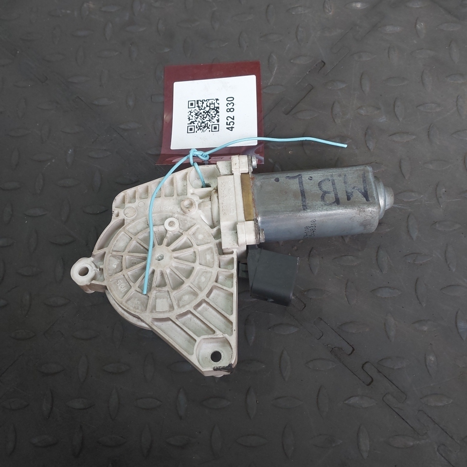 910649100 MERCEDES Моторчик стеклоподъемника левый, № XF452830, фото 2