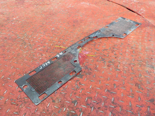 9448800285 MERCEDES Сетка защитная, № XF304592, фото 1
