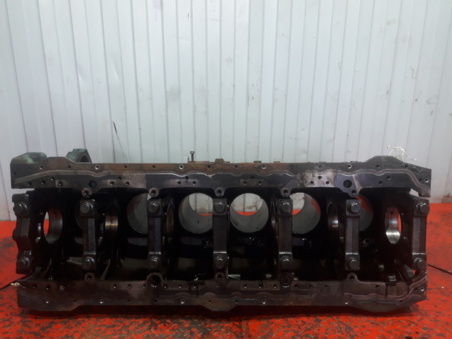 8170120 VOLVO Блок двигателя, № XF253711, фото 16