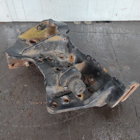 20428256 VOLVO Кронштейн буксировочный левый, № XF323596, фото 2
