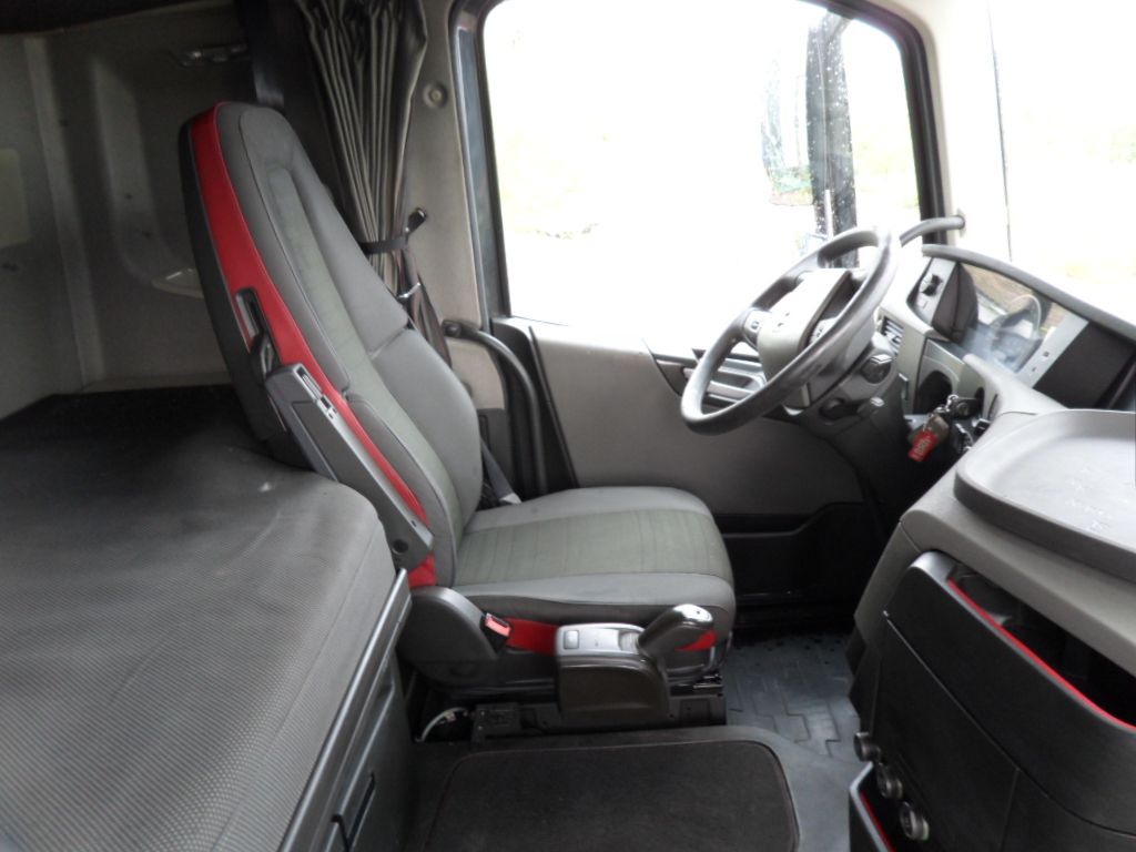 VOLVO Кабина, Globetrotter, № XF212031, фото 18