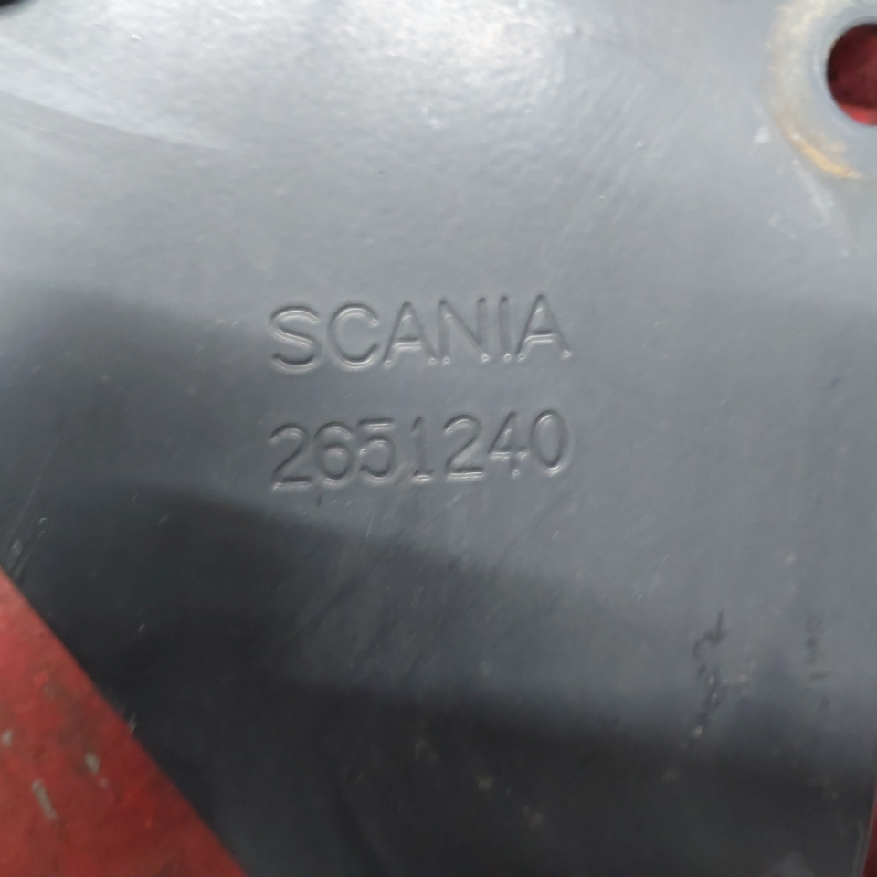 2832303 SCANIA Кронштейн крыла переднего, № XF458120, фото 3