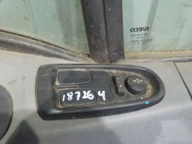 69501570 IVECO Блок кнопок, № XF187261, фото 1