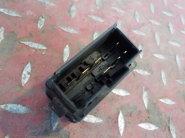 8158621 VOLVO Кнопка, № XF201163, фото 4