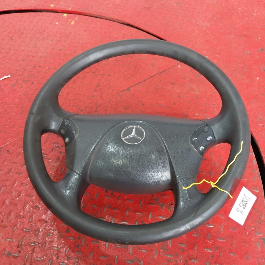 9434640801 MERCEDES Рулевое колесо, № XF424550, фото 1