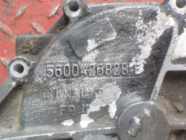 5600426828 RENAULT Крышка двигателя, № XF259930, фото 4