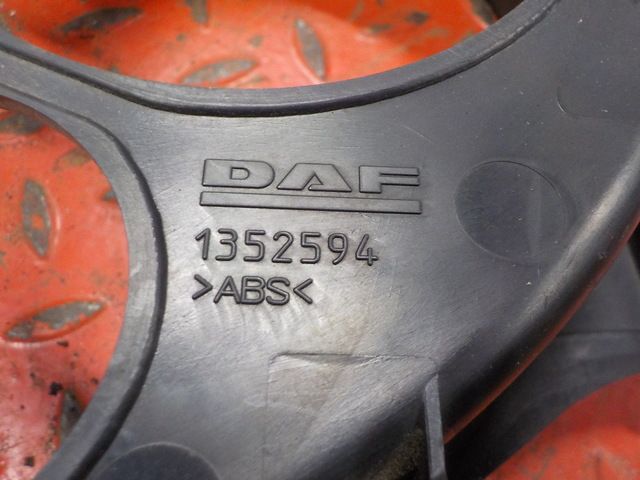 1352594 DAF Накладка декоративная, № XF318165, фото 4