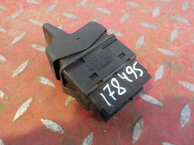 8157761 VOLVO Кнопка, № XF178495, фото 3