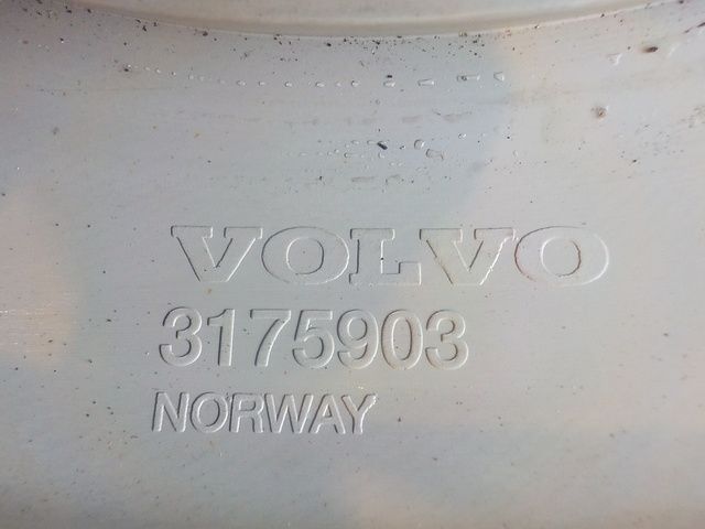 3175903 VOLVO Крышка динамика, № XF149530, фото 5