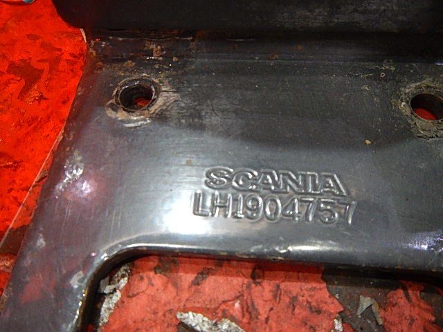 1904757 SCANIA Кронштейн противооткатного устройства, № XF374830, фото 4