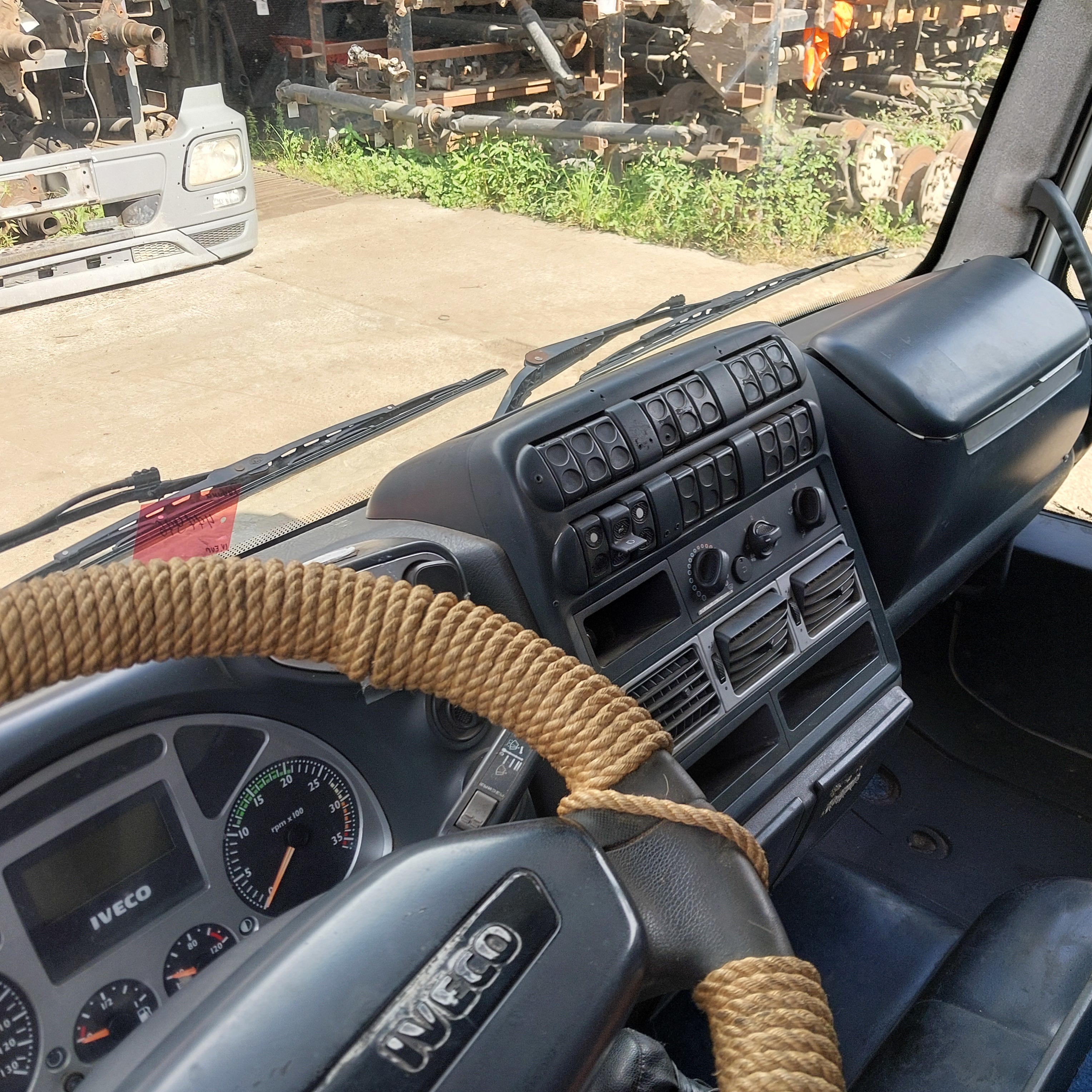 504059734 IVECO Торпедо, № XF478060, фото 1
