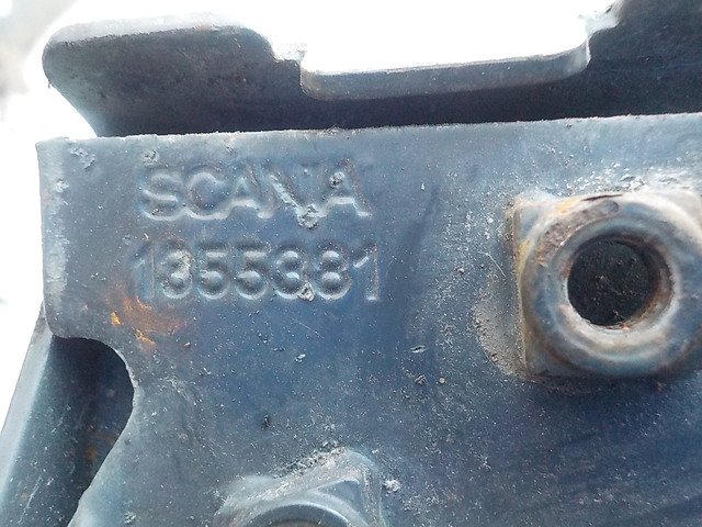 1355881 SCANIA Замок крыла, № XF232330, фото 7