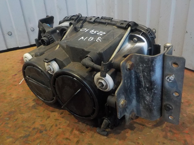 9438206461 MERCEDES Фара правая, № XF225490, фото 3