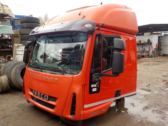 IVECO Кабина, MLL Высокая, № XF205059, фото 1