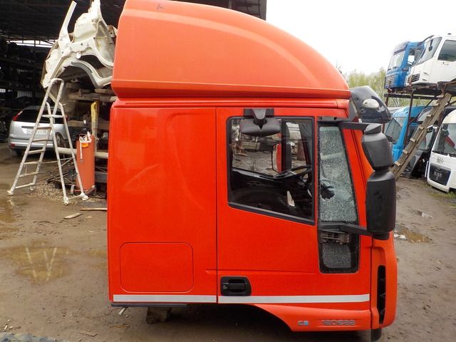 IVECO Кабина, MLL Высокая, № XF205059, фото 6