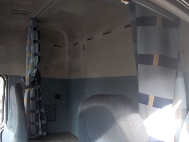 VOLVO Кабина, Day Cab, № XF61350, фото 7