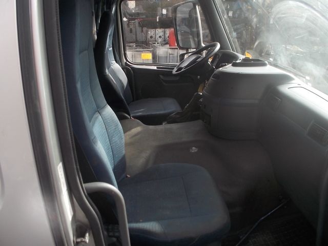 VOLVO Кабина, Day Cab, № XF61350, фото 9