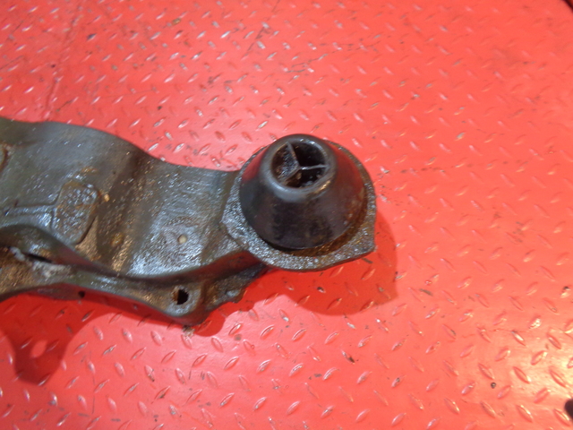 9603284541 MERCEDES Кронштейн пневмоподушки правый, № XF280050, фото 5