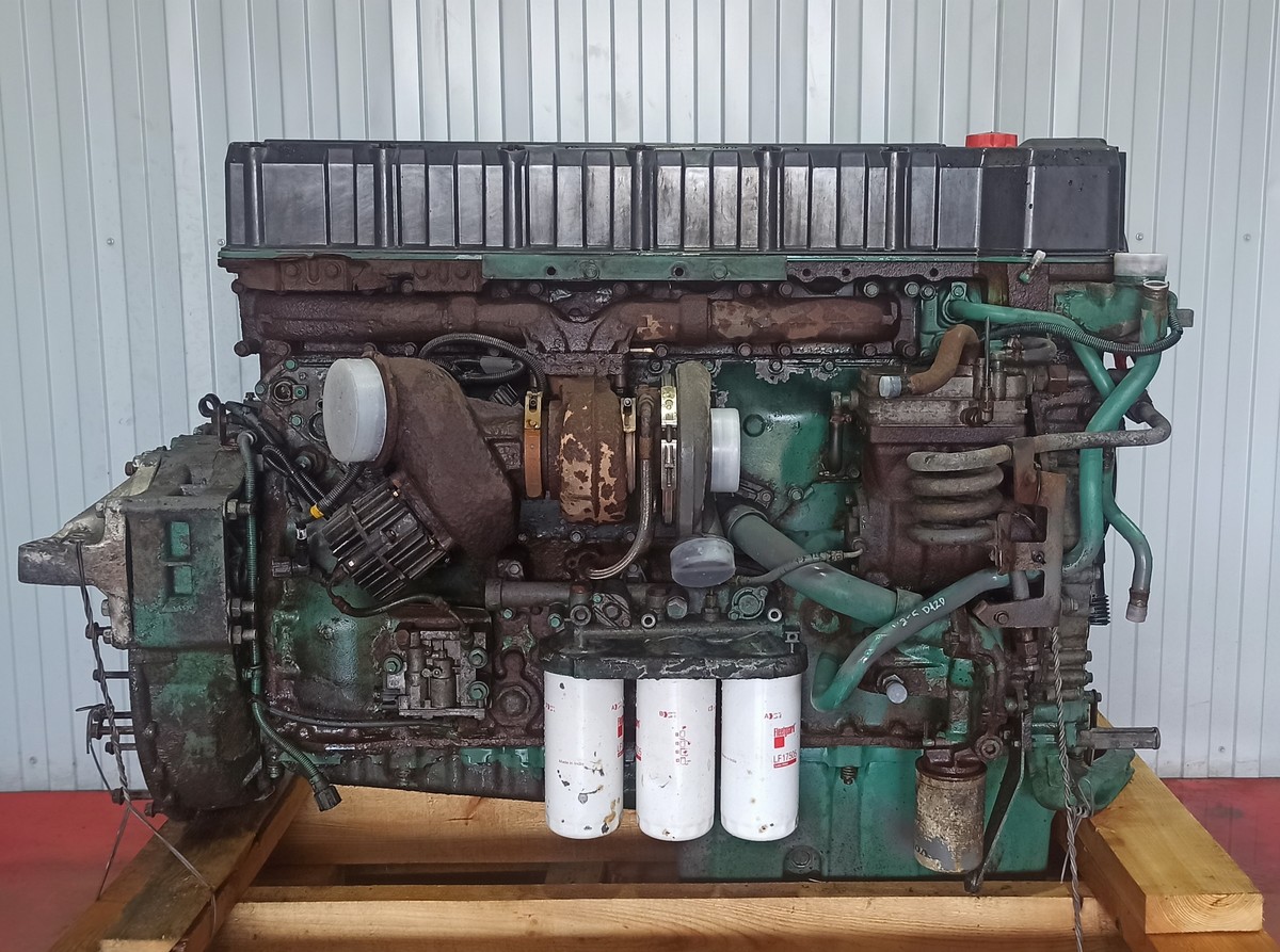 1638358 VOLVO Двигатель, D12C, № XF422726, фото 2