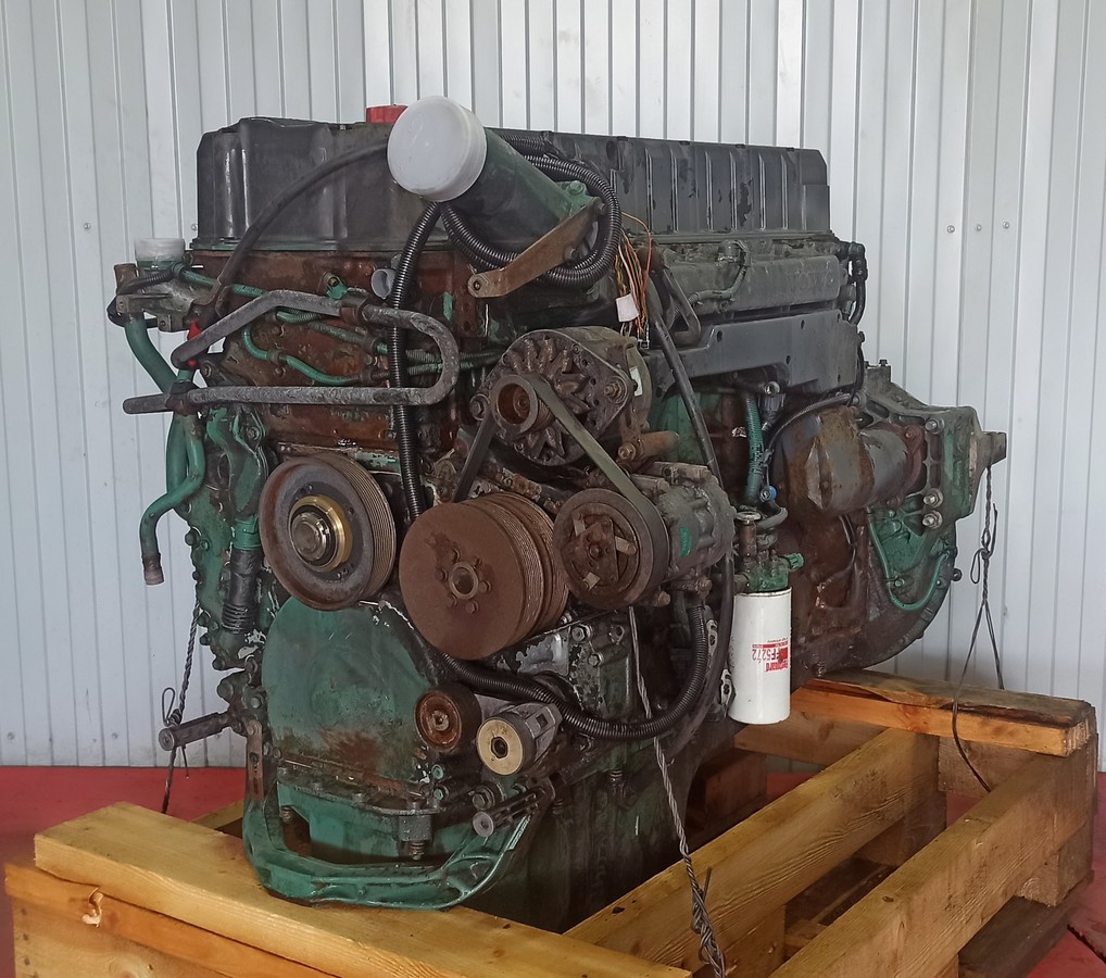 1638358 VOLVO Двигатель, D12C, № XF422726, фото 7