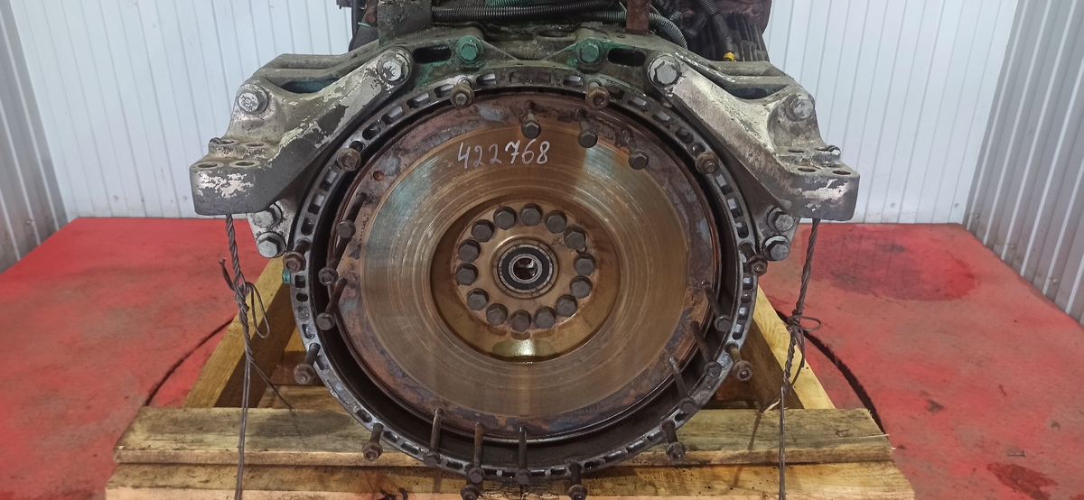 8193918 VOLVO Кожух маховика, № XF422733, фото 1