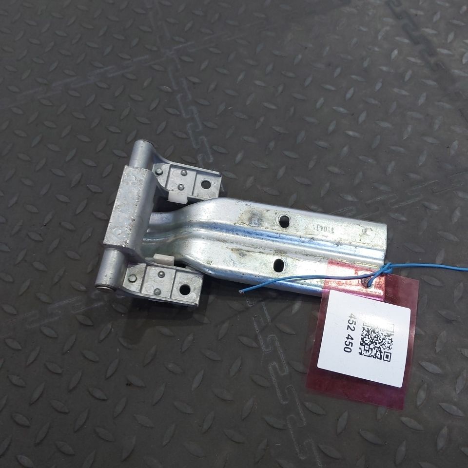 9607501351 MERCEDES Петля бардачка, № XF452450, фото 1