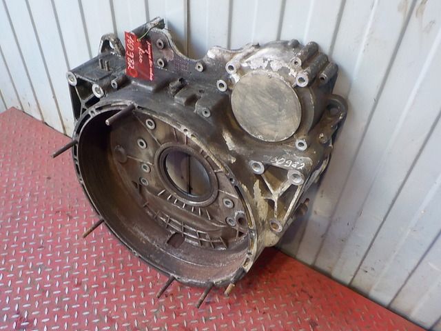 7421386343 RENAULT Кожух маховика, № XF160982, фото 3
