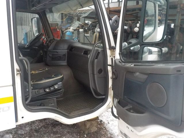 VOLVO Кабина, Sleeper Cab, № XF188460, фото 17