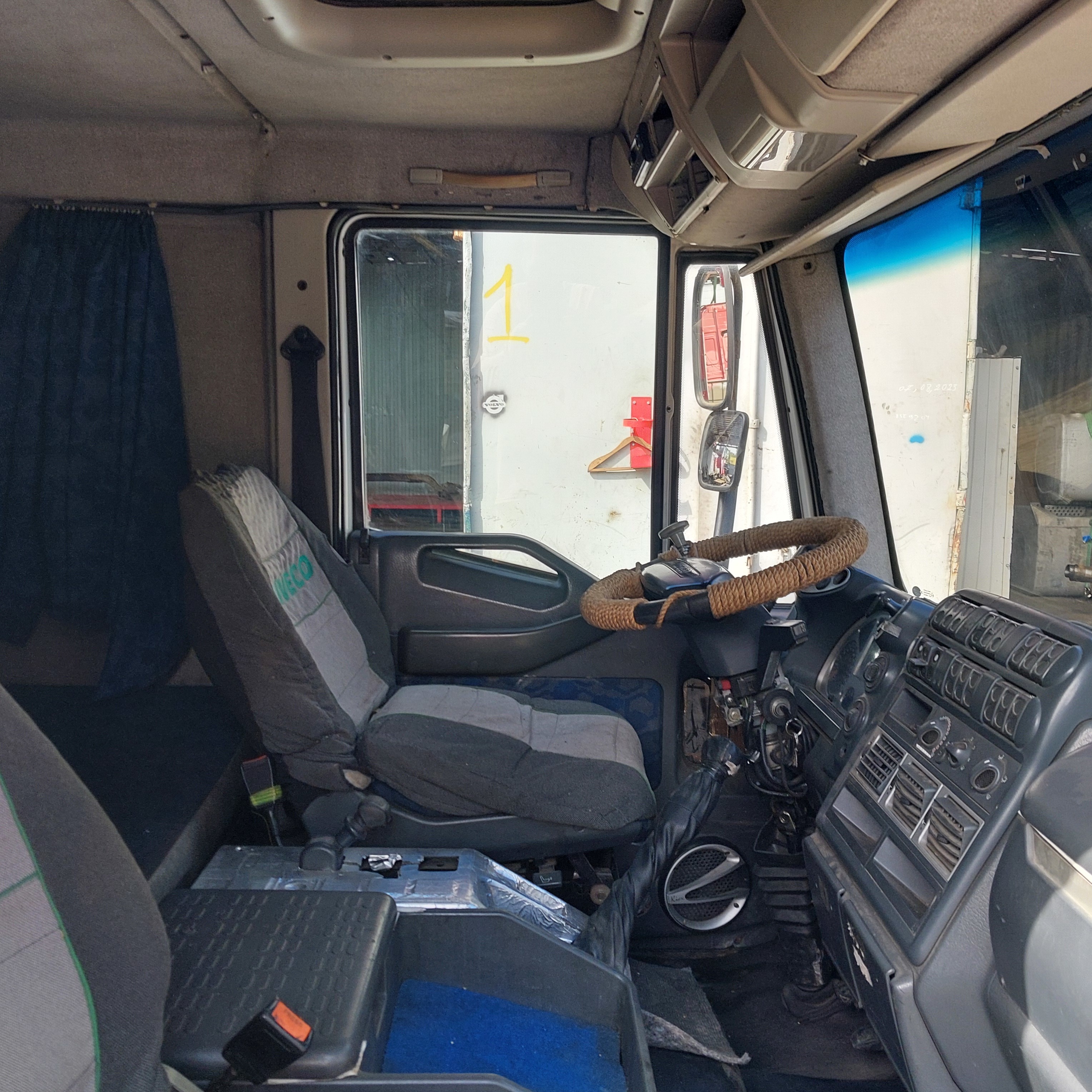 504085039 IVECO Кабина, MLL Низкая, № XF477976, фото 18