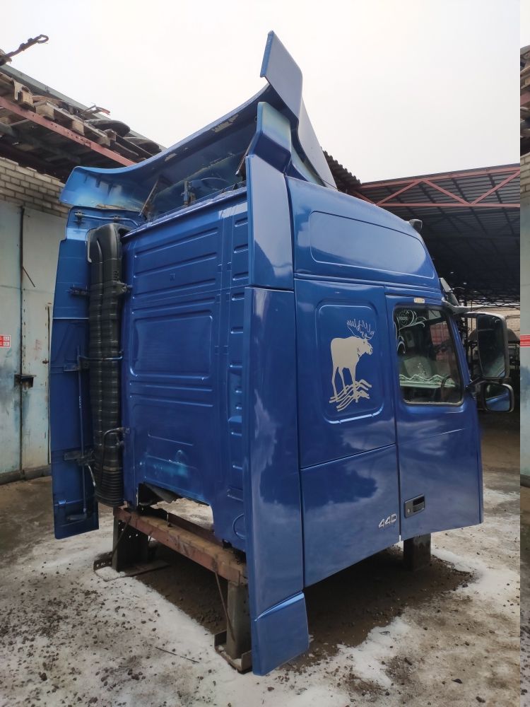 VOLVO Каркас кабины, № XF225723, фото 3