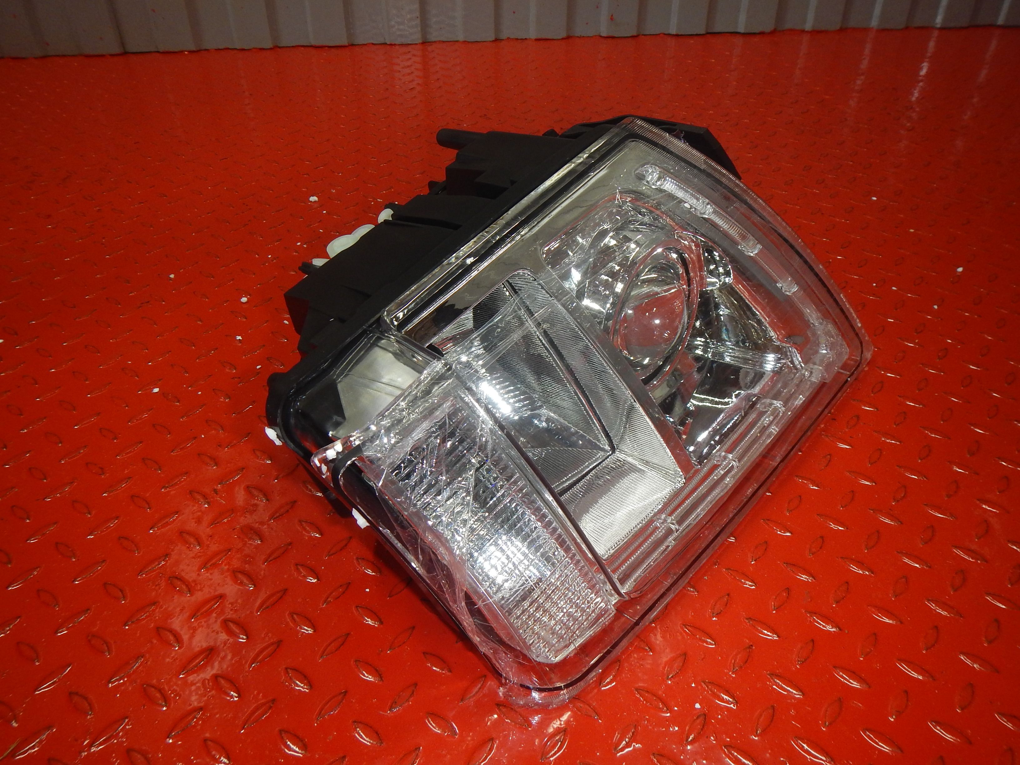 1EL010478091 HELLA Фара левая, фото 4