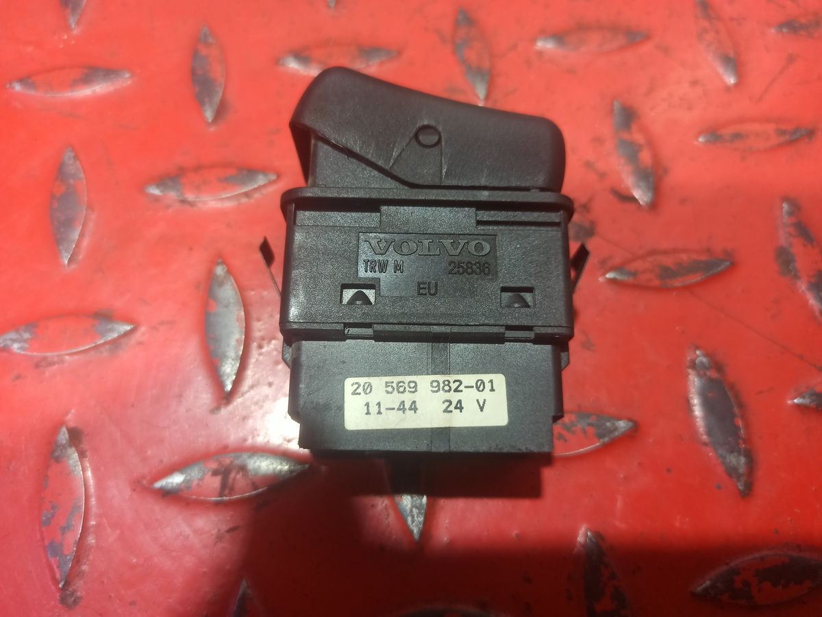 20569982 VOLVO Кнопка, № XF407471, фото 3