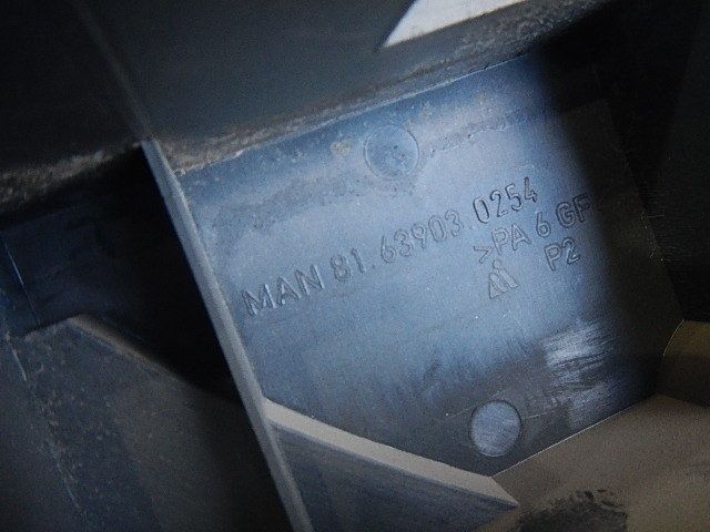 81639030254 MAN Накладка бардачка, № XF372863, фото 4