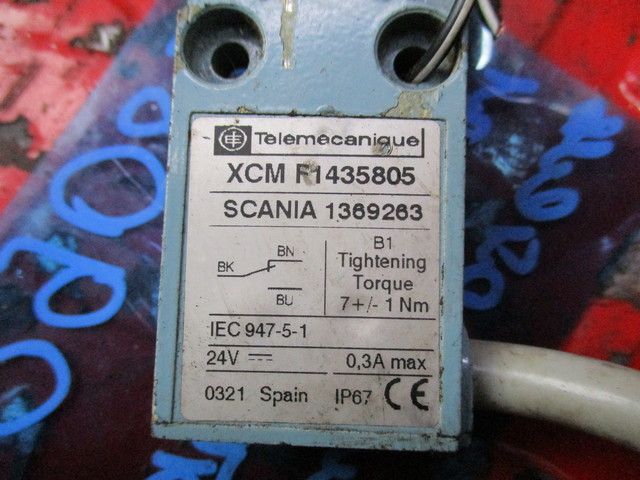 1369263 SCANIA Датчик включения стопсигнала, № XF290850, фото 5