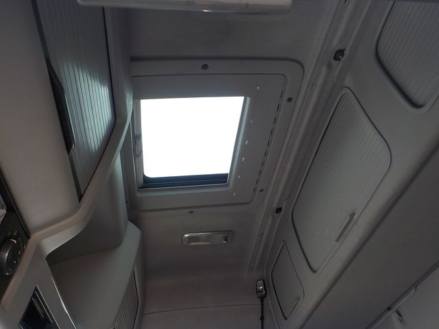 VOLVO Кабина, Globetrotter XL, № XF210358, фото 13