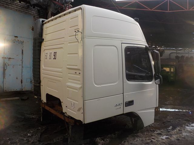 VOLVO Каркас кабины, № XF186856, фото 4