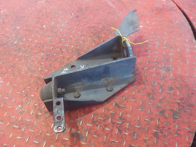 1698456 DAF Опора переднего амортизатора правая, № XF304354, фото 1