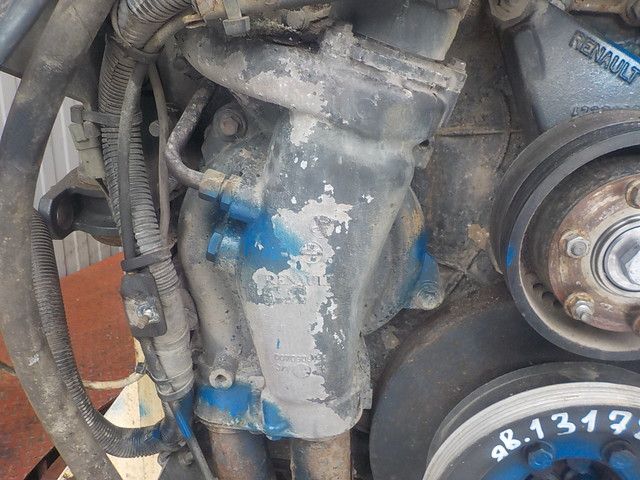 5001858484 RENAULT Насос водяной, № XF131783, фото 1