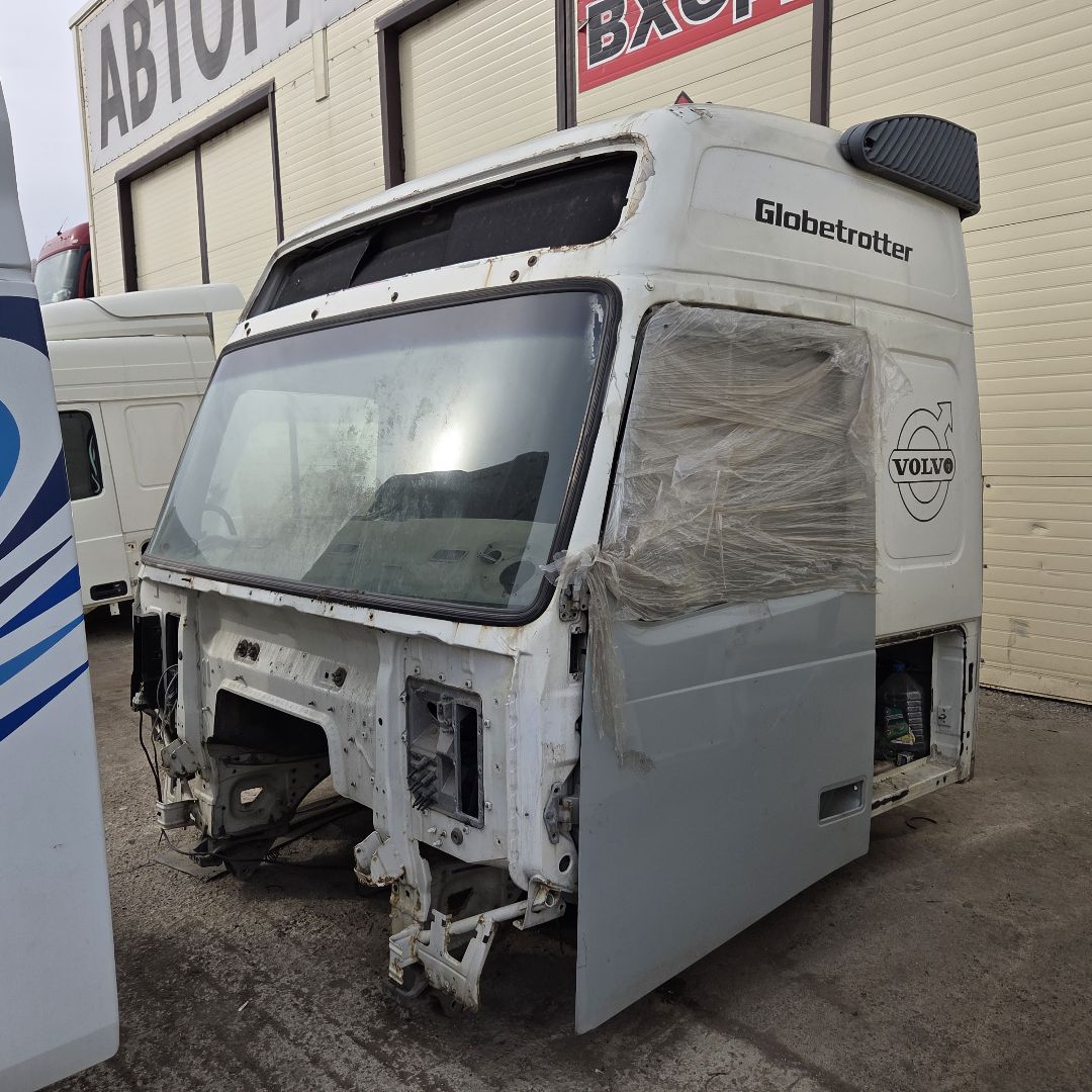 VOLVO Кабина, Globetrotter XL, № XF443318, фото 4