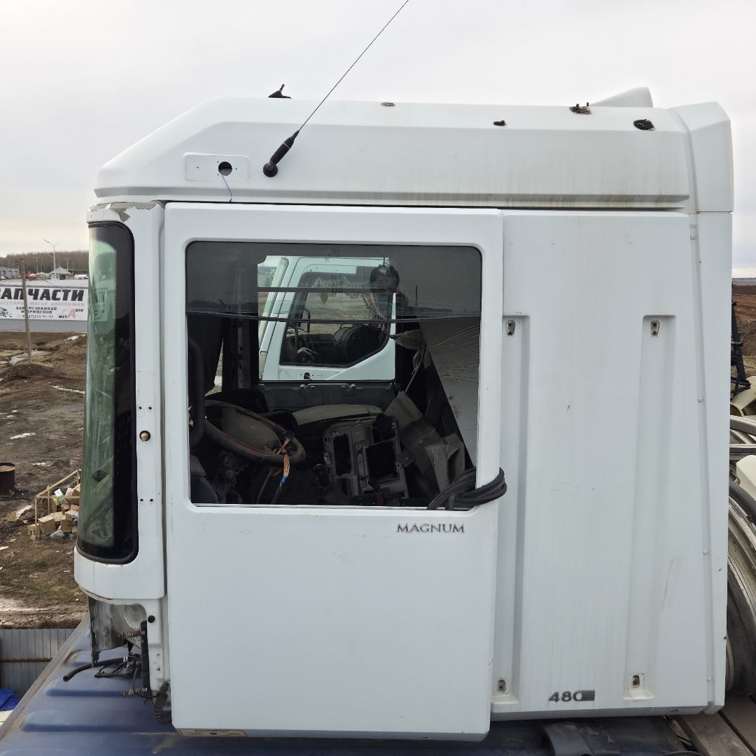 RENAULT Кабина, № XF443330, фото 2